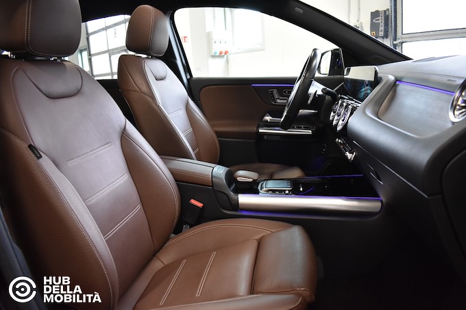 MERCEDES-BENZ GLA 200 d Automatic 4Matic Premium